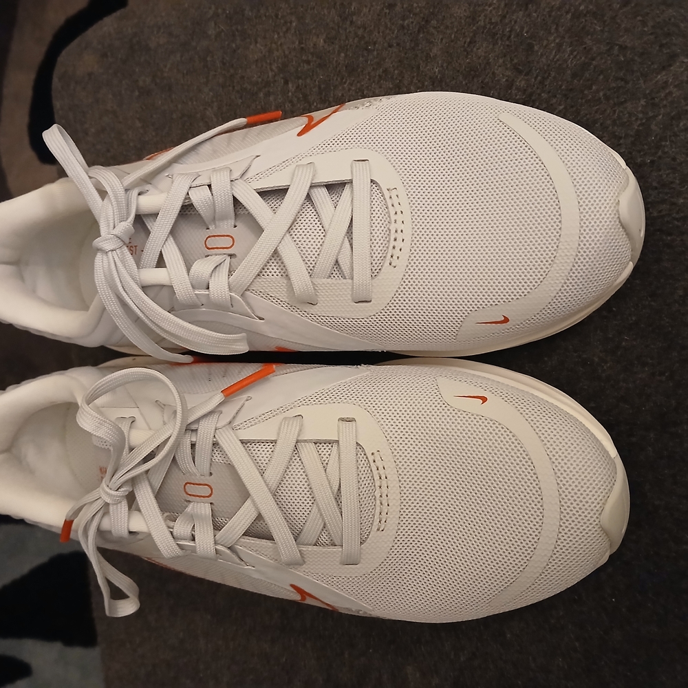 Nike Women's Athletic Shoes - White and Orange